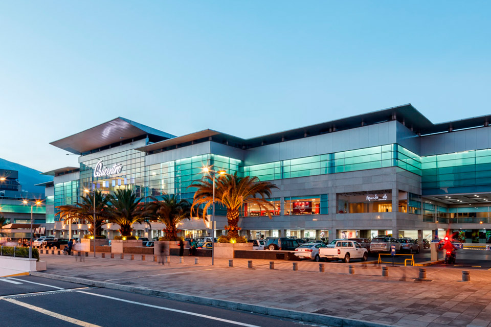 torres de suites entorno quicentroshopping